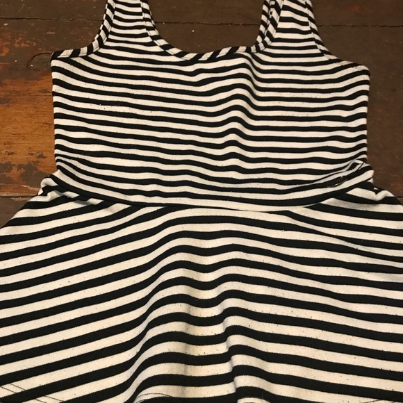 GUESS TOPS - Picture 2 of 5